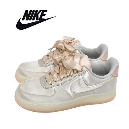 ○★新品未使用　NIKE (ナイキ)　WMNS AIR FORCE 1 '07 LV8　セイル　23cm★○