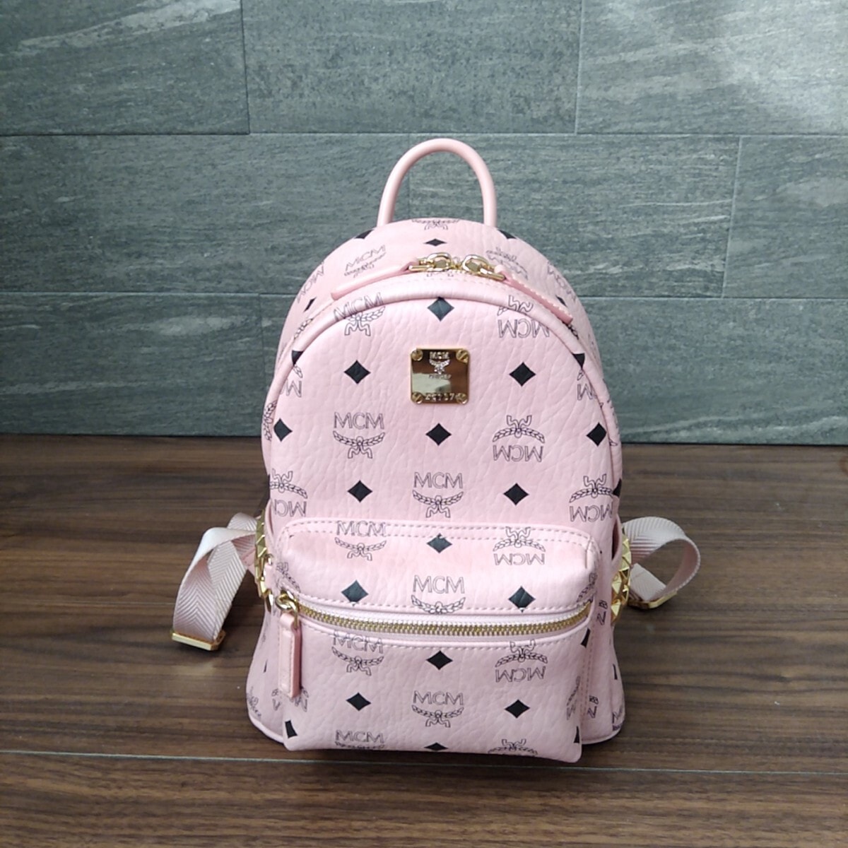 MCM リュック ピンク 美品 新型