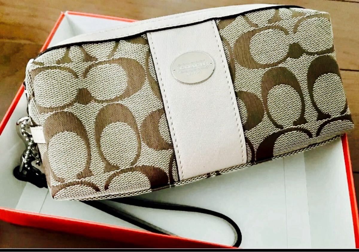 【未使用】COACH コーチ 48444 SVB5V シグネチャー柄 箱付 ポーチ