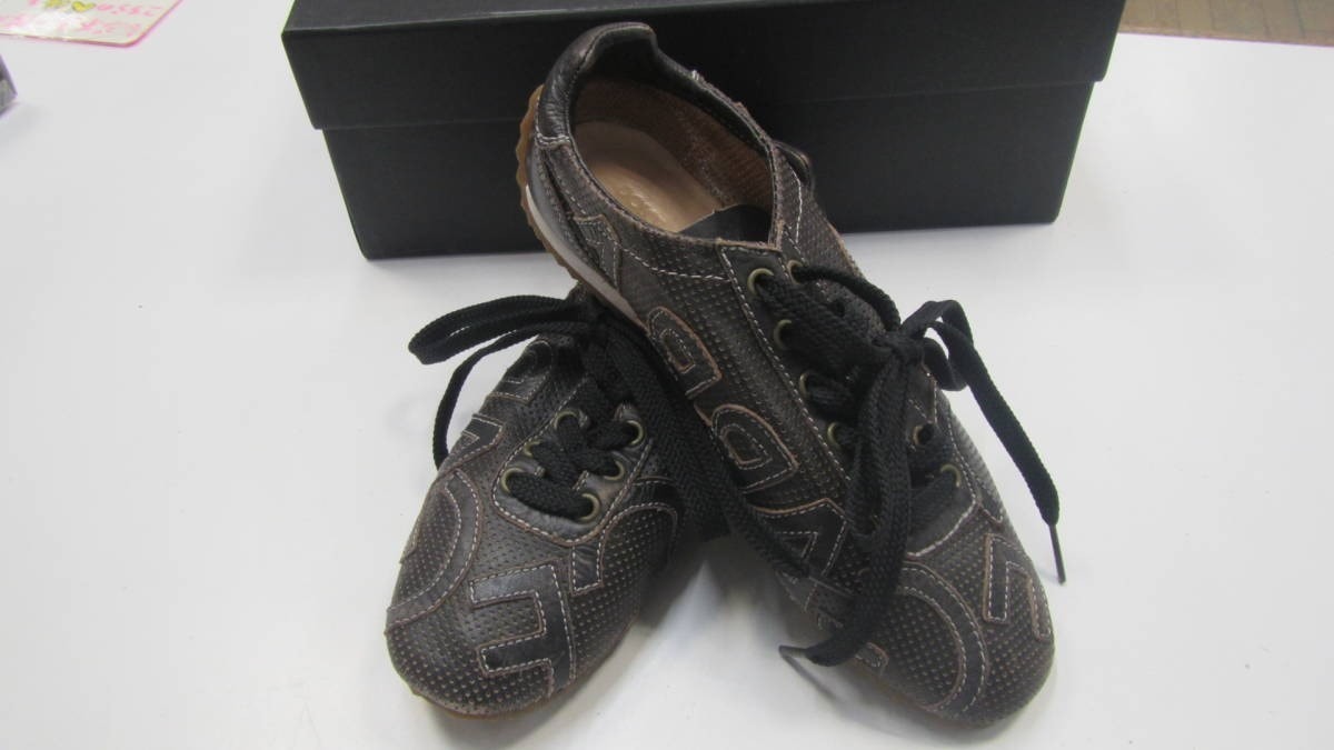 中古★DOLCE & GABBANA ドルガバ 靴 25.5レディース　定価６３０００円の品