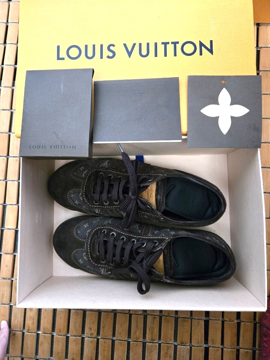 ルイヴィトン　スニーカー