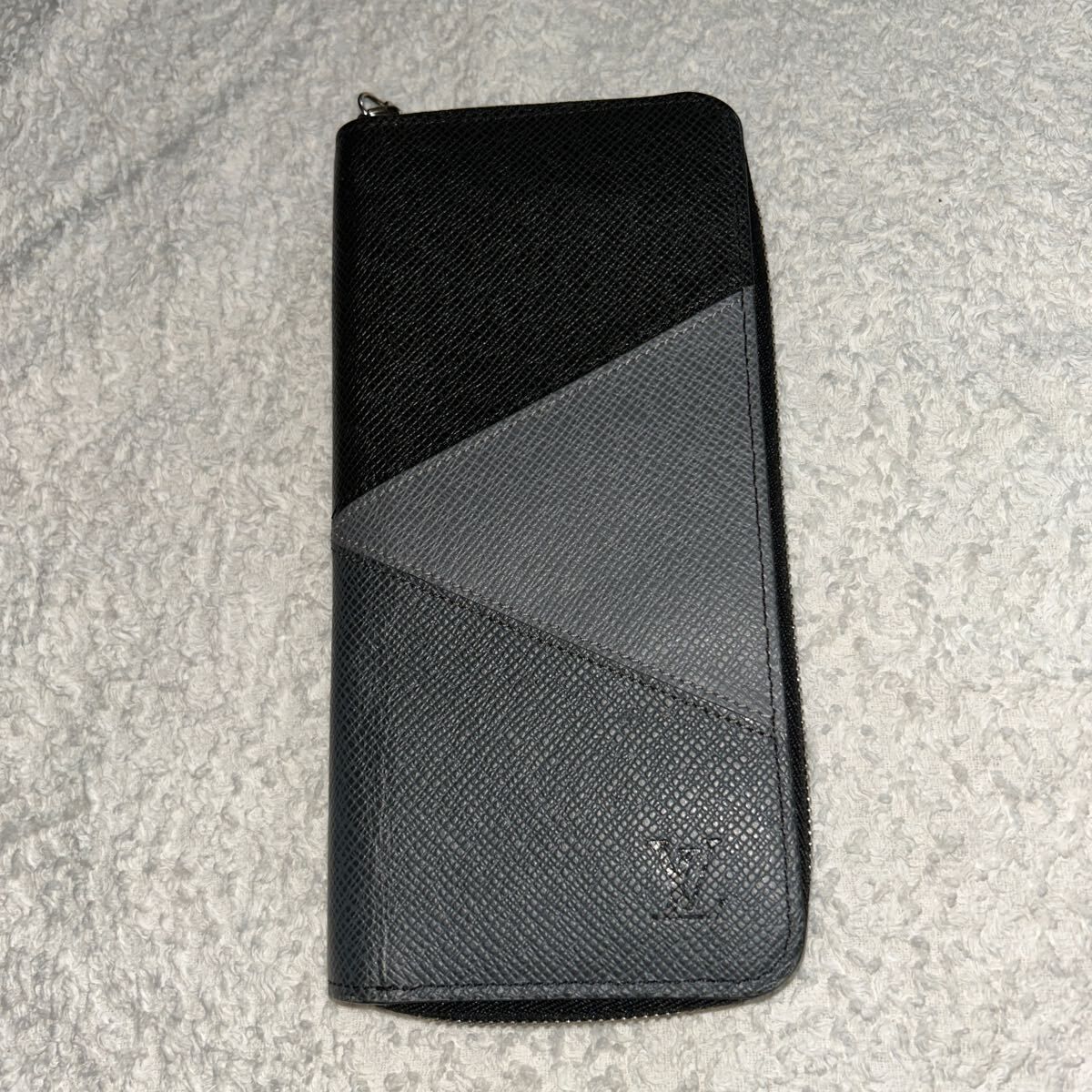 値下げ ルイヴィトン タイガ ジッピーウォレット ヴェルティカル 長財布 LOUIS VUITTON 日本限定