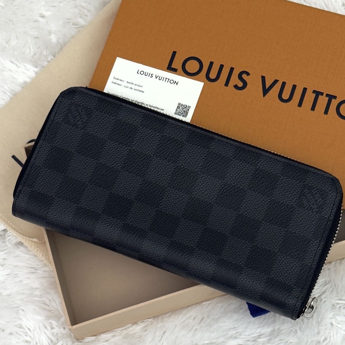 ☆極美品☆新型 RFID内蔵 ルイヴィトン ジッピーウォレット ダミエグラフィット LOUIS VUITTON ラウンドファスナー