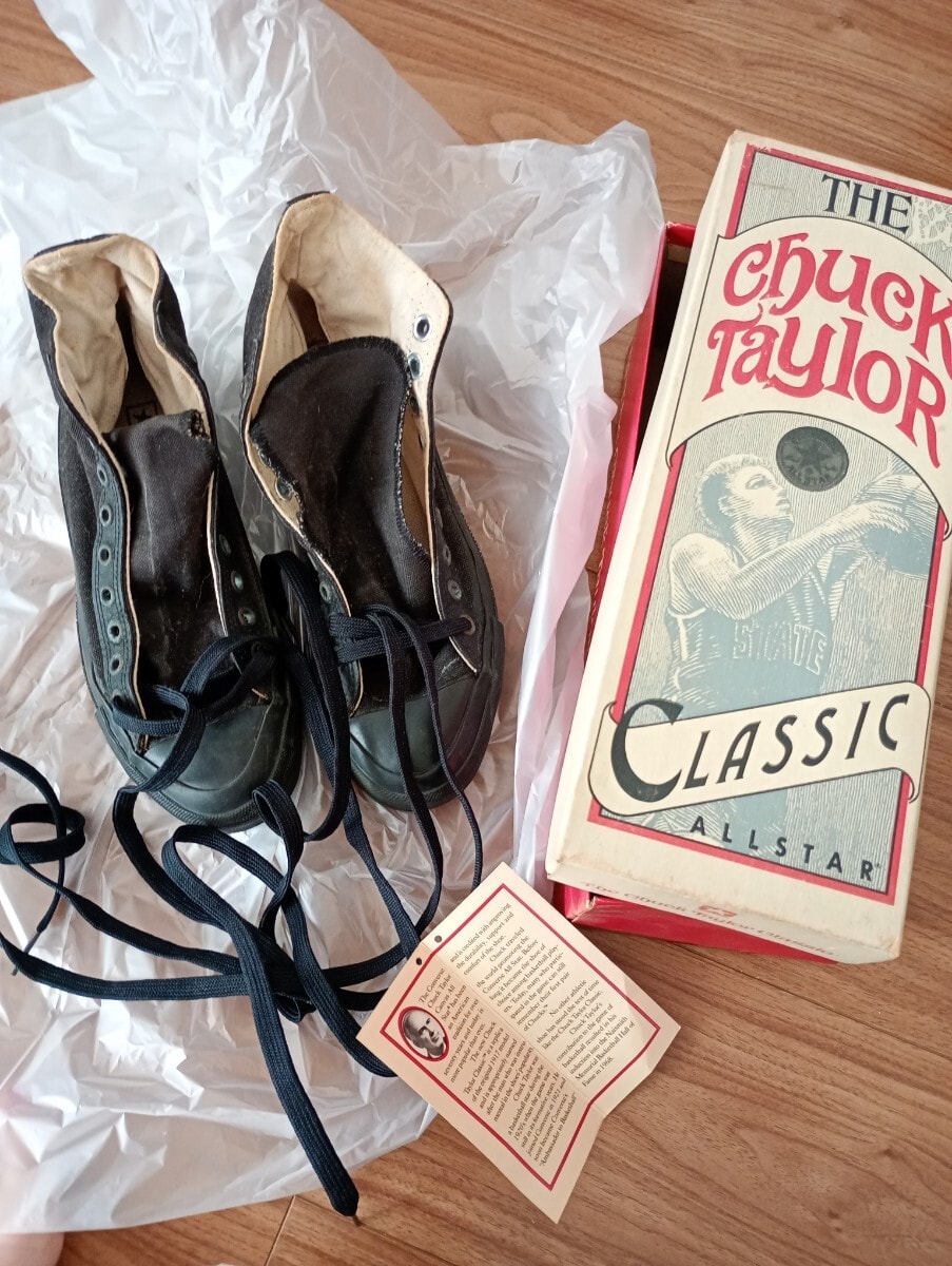 コンバース　オールスター　THEChuekTayloR CLASSIC ALLSTAR ブラック シューズ　年代物　ジャンク