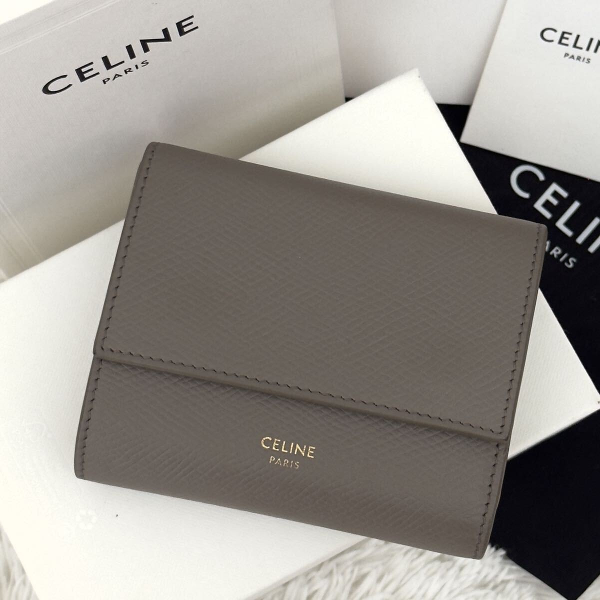 ☆極上美品☆CELINE セリーヌ トリフォールドウォレット 財布 カーフレザー コンパクトウォレット 三つ折り財布