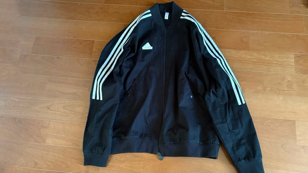 アディダス　ティロウーブン　ボンバージャケット