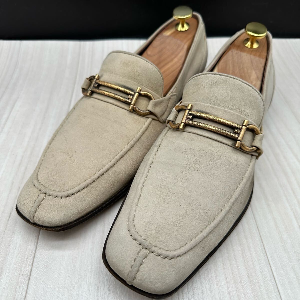 【FERRAGAMO】フェラガモ ビットローファー スエード 7EE