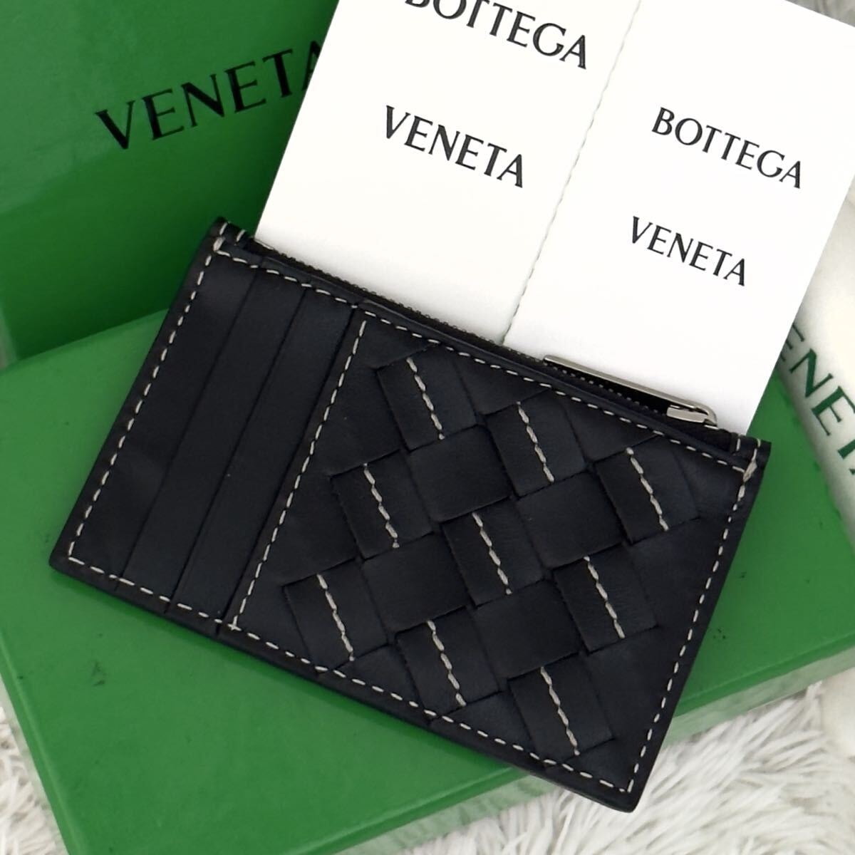 ☆極美品☆BOTTEGA VENETA フラグメントケース 財布 ボッテガヴェネタ コインケース イントレチャート 黒 レザー