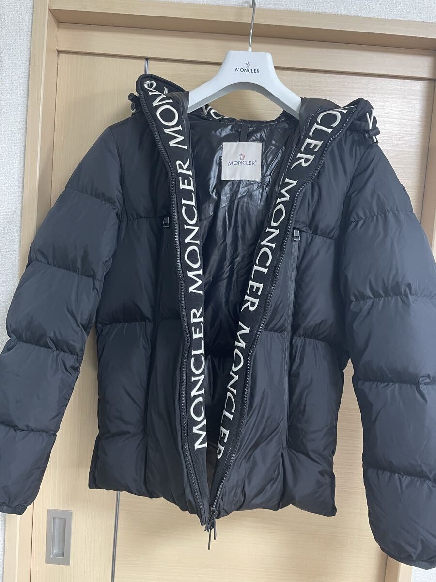 本日限定値下げ☆美品おまけ付☆モンクレールモンクラーダウンジャケット黒1芸能人多数愛用 MONCLER MONTCLA
