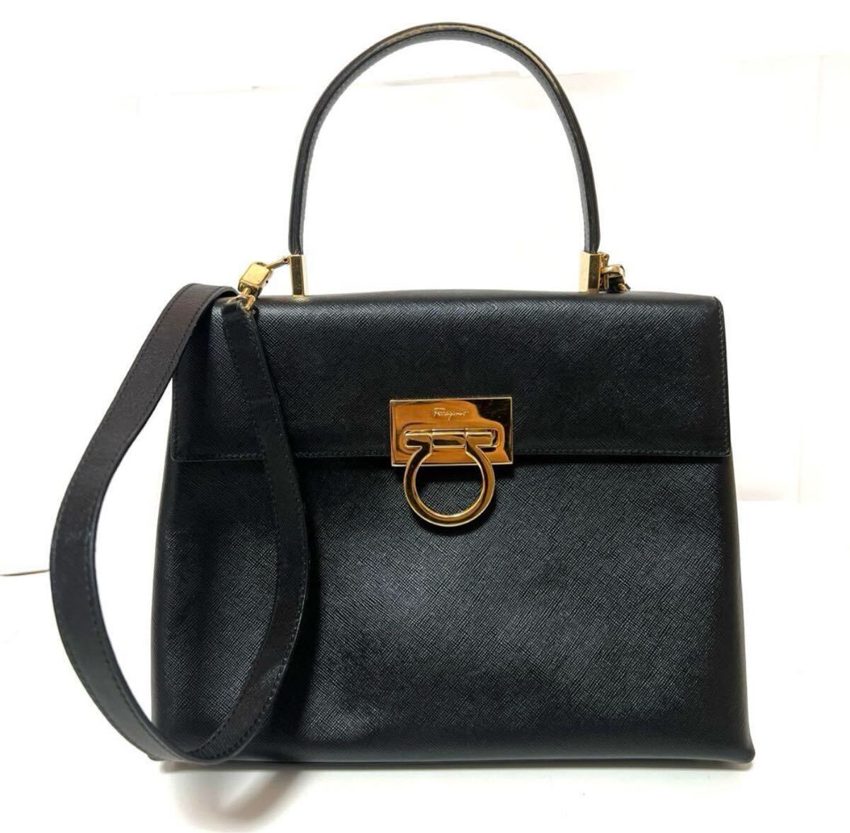 Salvatore Ferragamo サルヴァトーレ フェラガモ ガンチー二 2way バッグ ブラック ヴィンテージ 中古