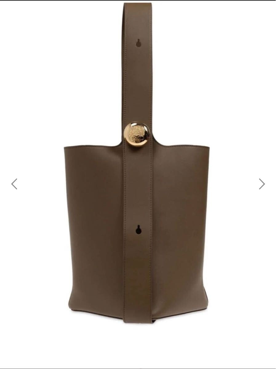 ロエベ　ペブル バケットバッグ ミディアム（スムースカーフ）　トートバッグ　ショルダー　LOEWE　ゴールド金具　ツンドラ　ブラウン