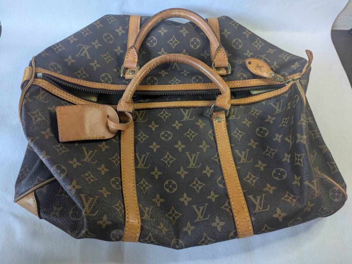 LOUIS VUITTON ルイヴィトンのボストンバッグ