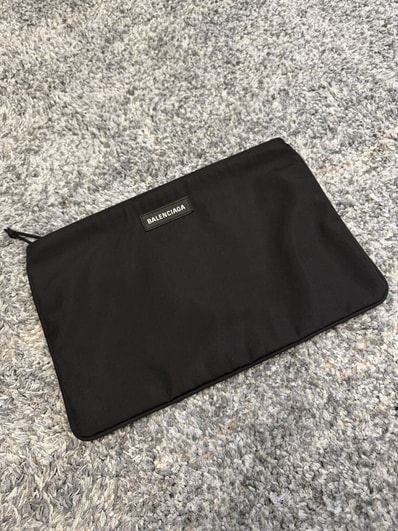 B (目立った傷や汚れなし)】BALENCIAGA バレンシアガ ダウンタウン B (目立った傷や汚れなし)】BALENCIAGA バレンシアガ ダウンタウン