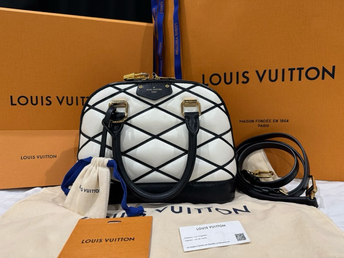 LOUIS VUITTON アルマ BB バック　ルイヴィトン　レディース　ウィメンズ　 ハンドバッグ ヴィトン