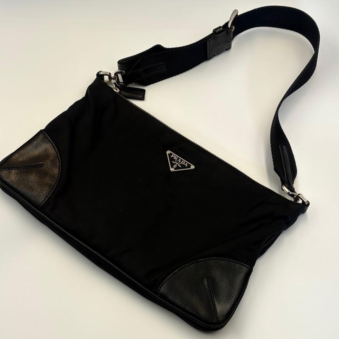 D (傷や汚れあり)】PRADA ショルダーバッグ ナイロン ブラック 黒