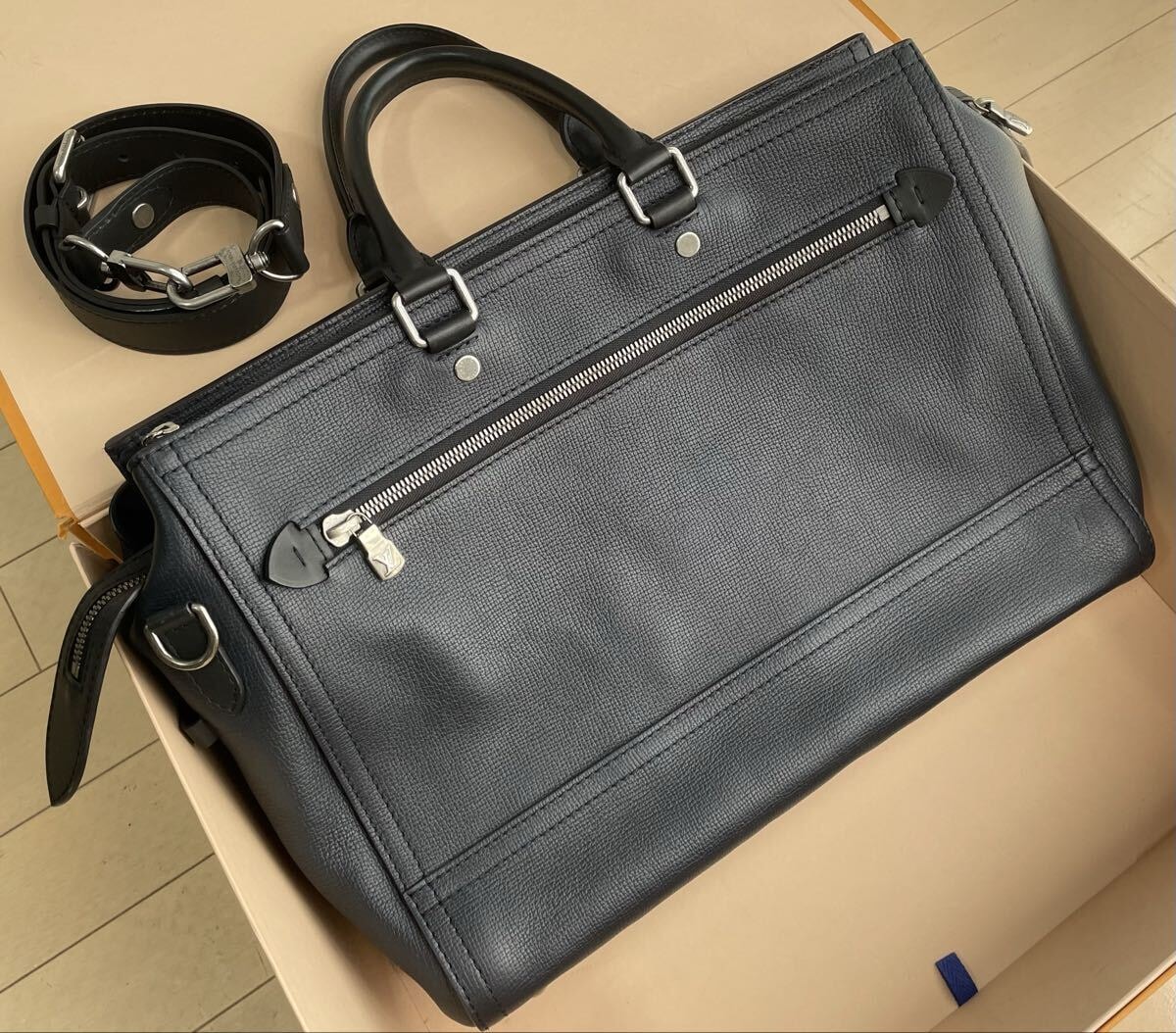 Louis Vuitton ブリーフケース エピレザー Louis Vuitton Canyon