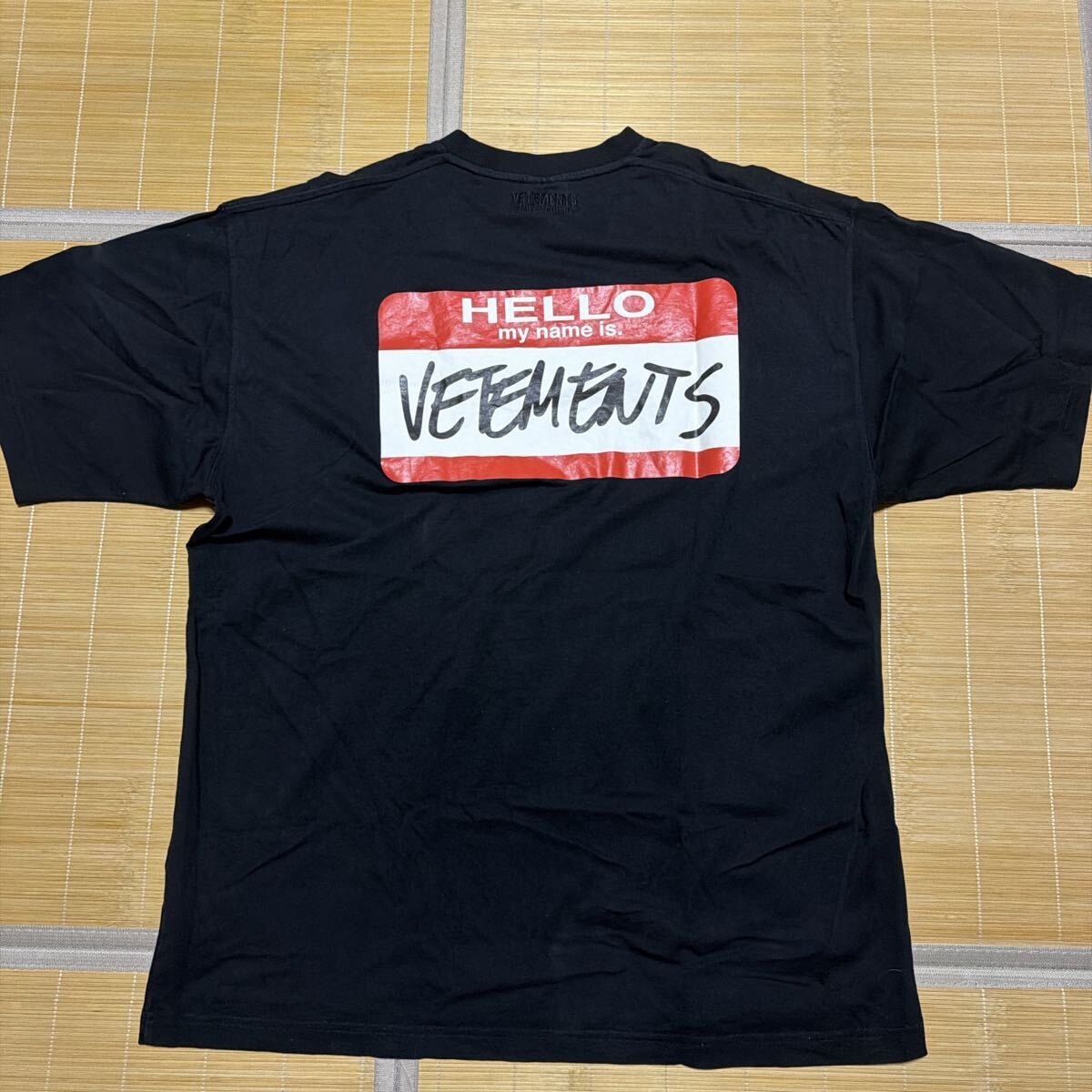 VETEMENTS World Tour Tee 