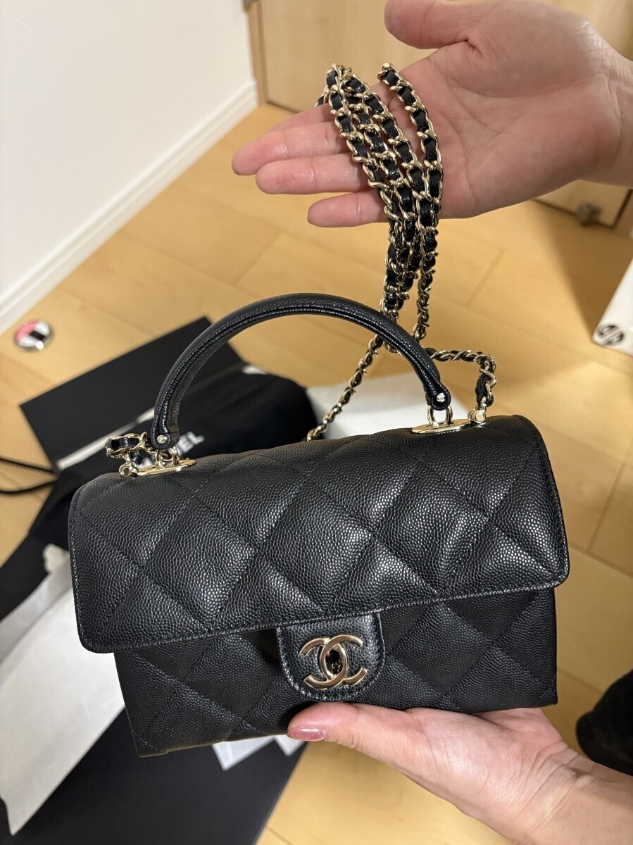 超大幅値下げ決行！日本未発売 超品薄 最新作 入手困難品 CHANEL シャネル　 ショルダーバッグ マトラッセ ミニバッグ ブラック Gチェーン