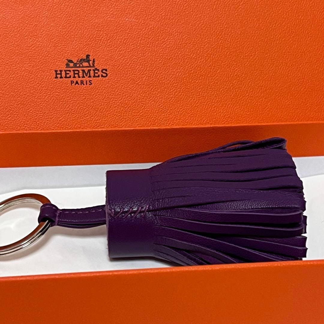 B (目立った傷や汚れなし)】HERMES エルメス カルメン チャーム