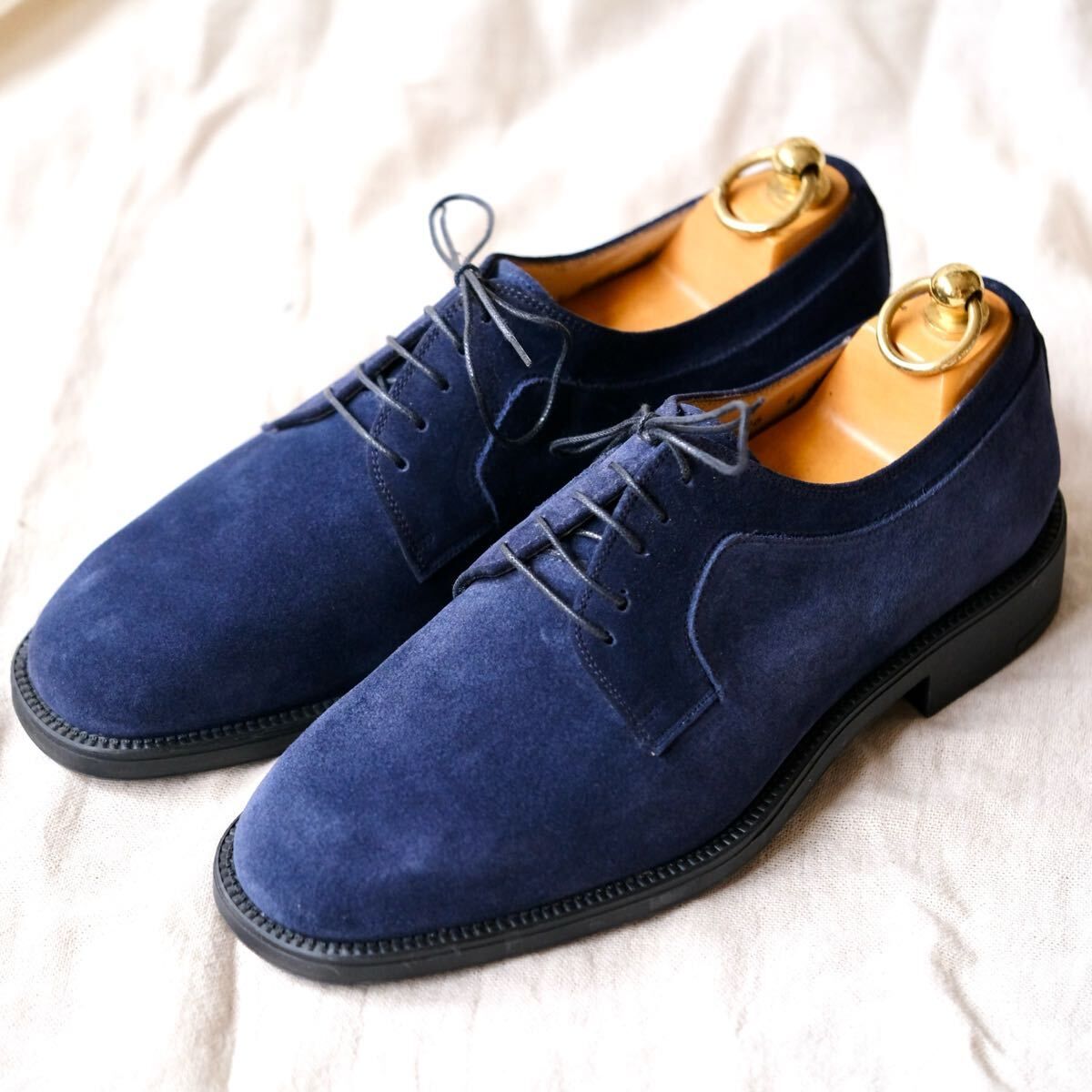 美品Salvatore Ferragamoフェラガモネイビースエードダービー６