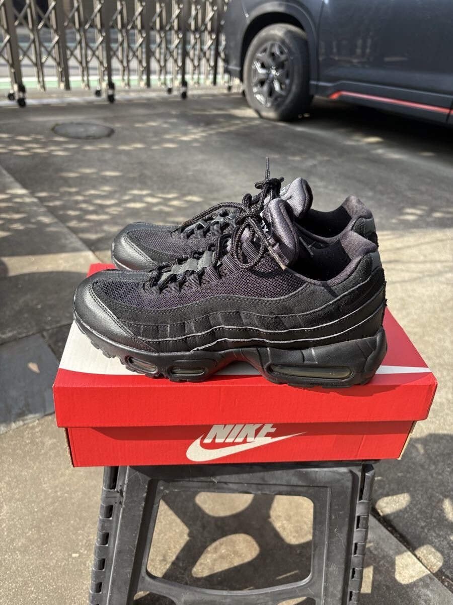 ナイキ エアマックス95 エッセンシャル "トリプルブラック" (2019)
