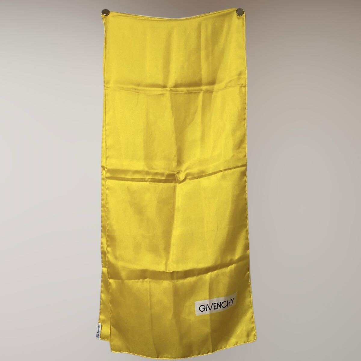 GIVENCHY シルクスカーフ イエロー ロゴ シルク100% ジバンシイ ジバンシー VINTAGE