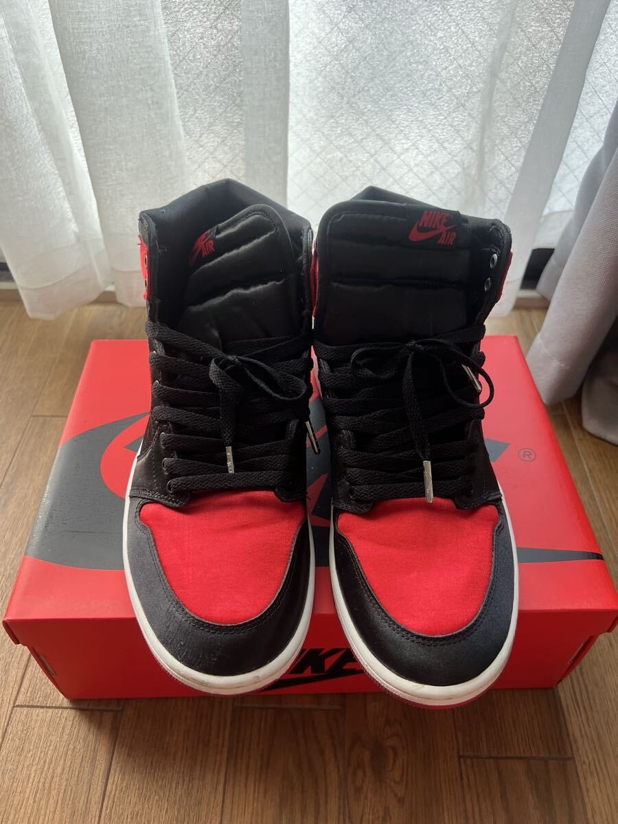 NIKE WMNS AIR JORDAN 1 HI OG SATIN BRED