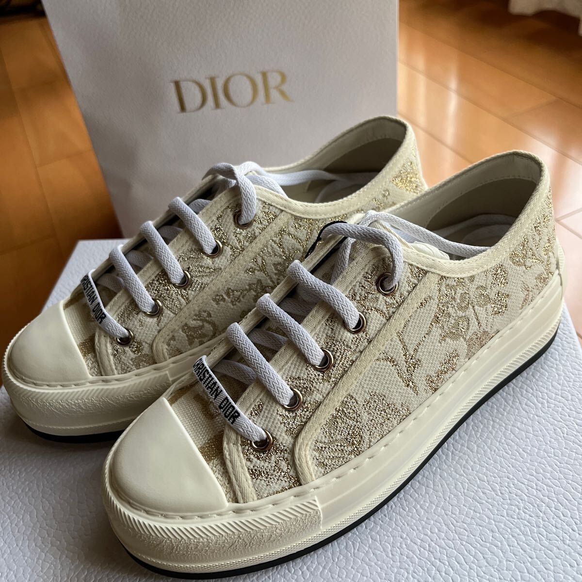 Dior Walk’n ‘Dior プラットフォームスニーカー