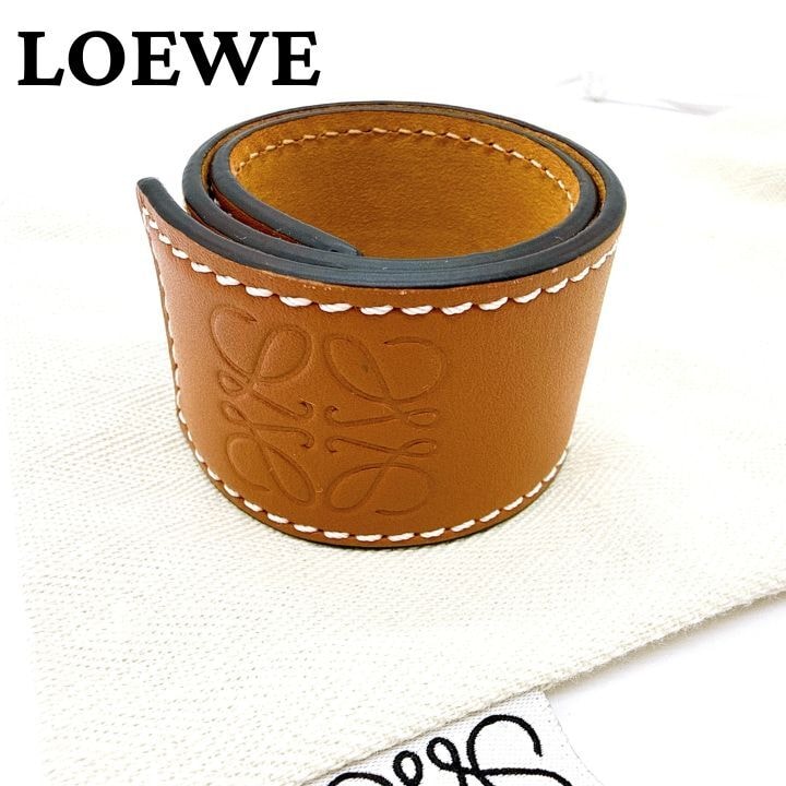 LOEWE ロエベ アナグラム スラップ レザー ブレスレット バングル メンズ