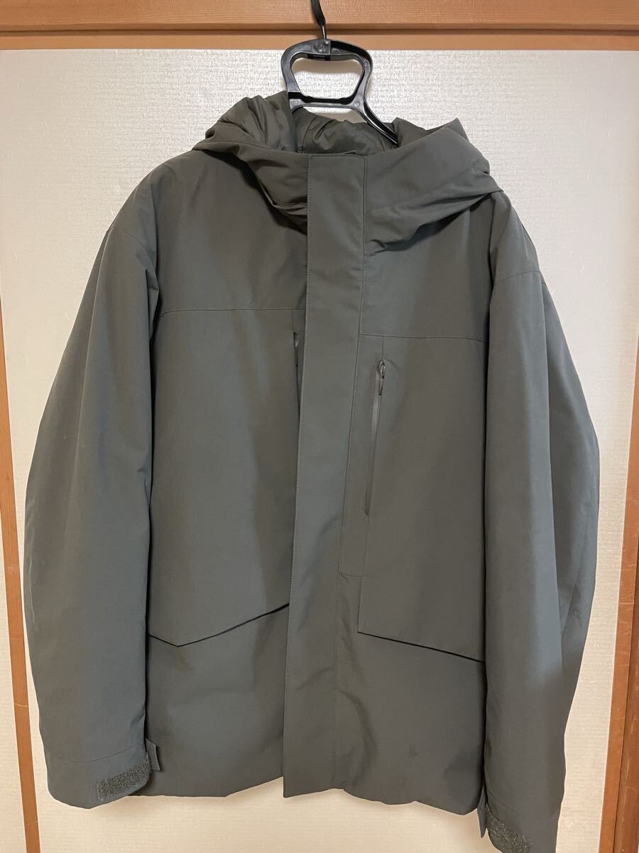 ユニクロ ハイブリッドダウンパーカ L カーキ　2024年モデル　美品