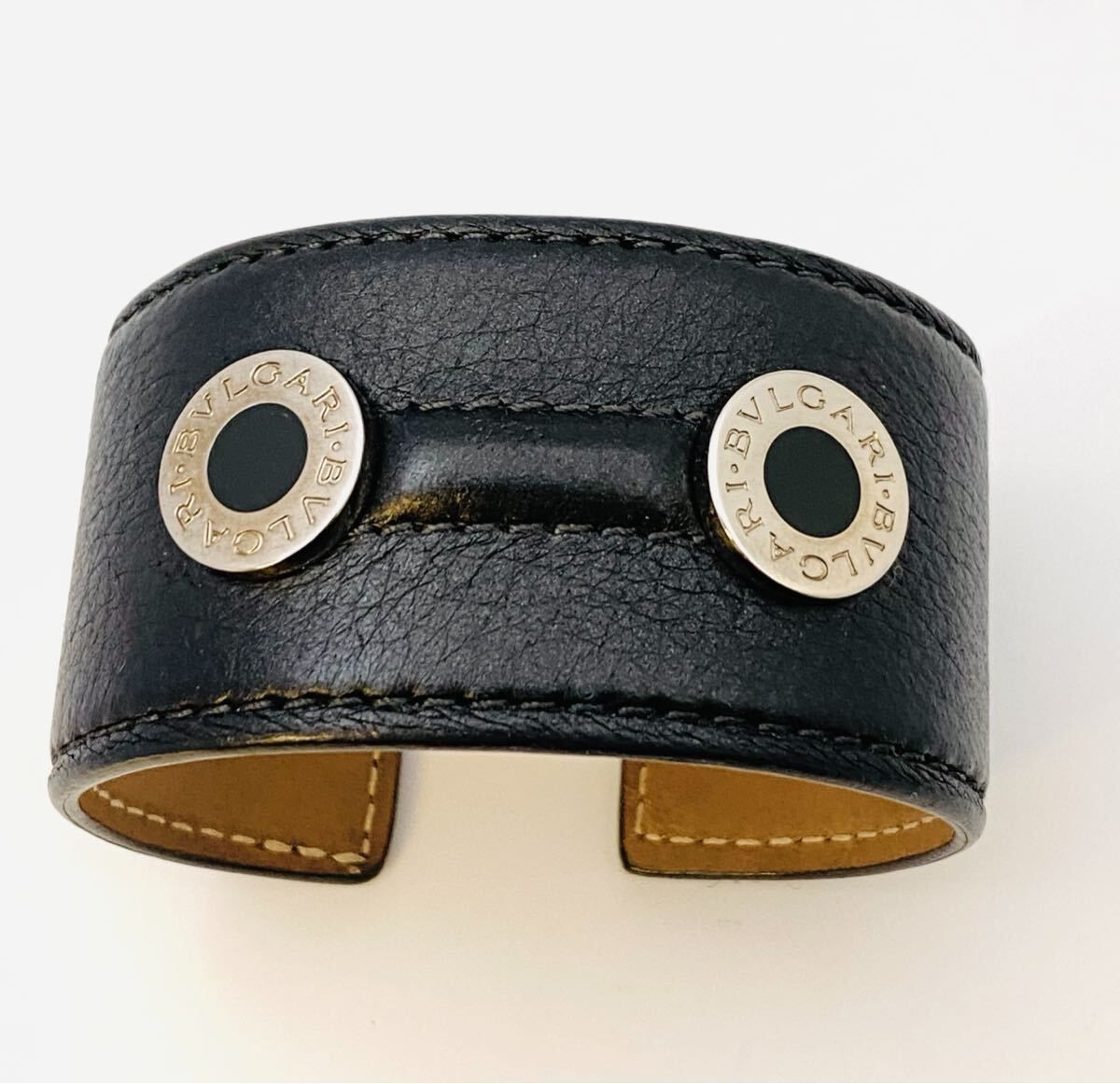 BVLGARI ブルガリ レザー バングル （ブラック×シルバー）中古良品 楽天市場】BVLGARI ブルガリ スクエアロゴ ベルト レザー