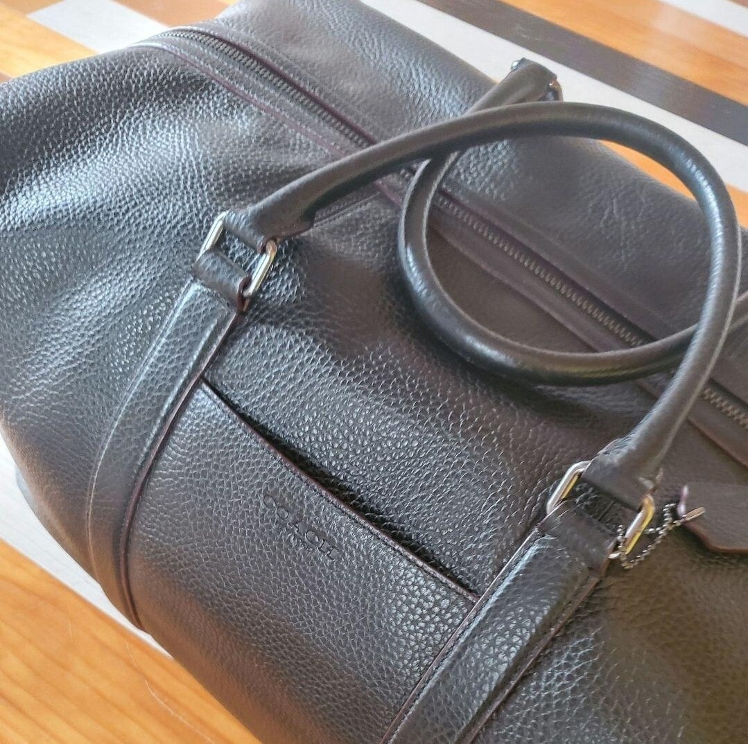 レアCOACHコーチ　 ボストンバック　ブラック黒 レザー ボストンバッグ（大） ボストンバッグ オールレザー 旅行 ブラック　